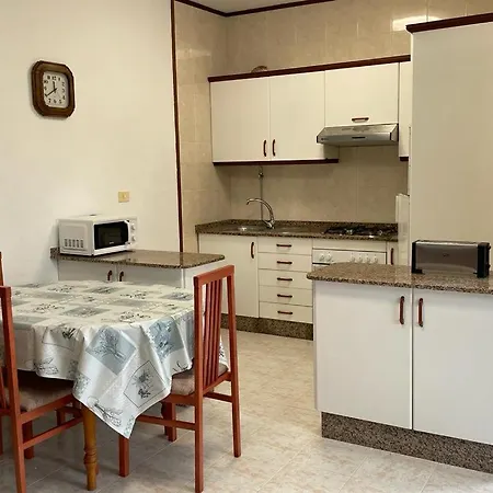 Apartmán Apartamento Con Terraza, Al Lado De La Playa *